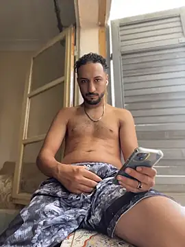 Snapshot of legende59 chatting on June 28, 2026, 12:44 pm legende59 online show from June 28, 2026, 12:44 pm