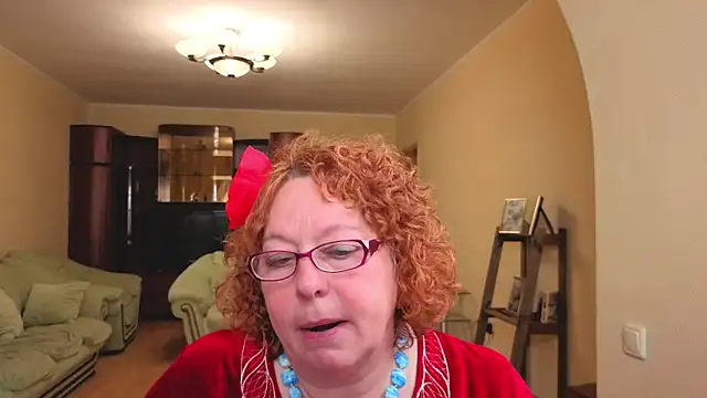 Fara Flutte online show from May 15, 2026, 5:16 am