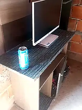 mariany    online show from April 9, 2026, 12:00 pm