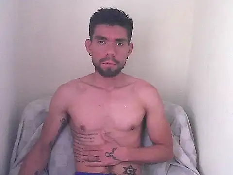thomas2wood online show from July 5, 2026, 9:43 pm