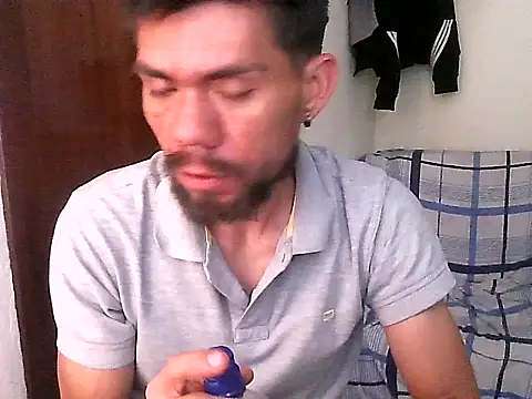 thomas2wood online show from July 18, 2026, 8:39 pm