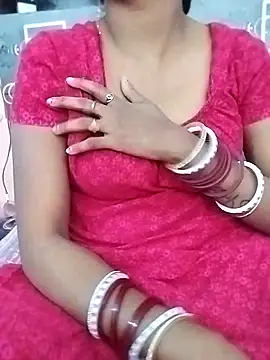 Snapshot of Lovely-baby2 chatting on April 14, 2026, 9:03 am Lovely-baby2 online show from April 14, 2026, 9:03 am