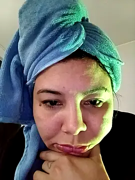 Lcamilagarcia online show from May 1, 2026, 4:45 pm