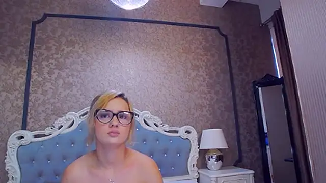 Ivy Quin online show from July 21, 2026, 4:36 am