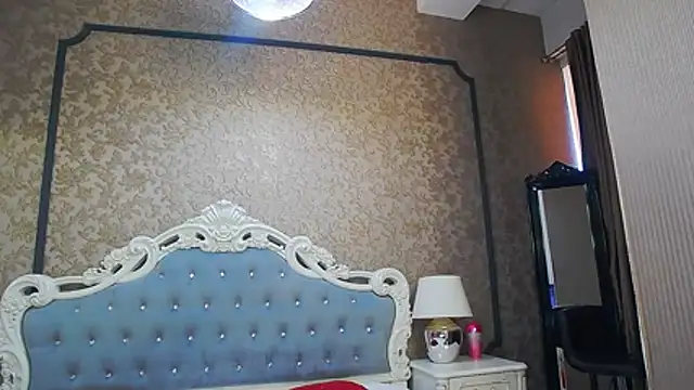 Ivy Quin online show from June 23, 2026, 4:32 am
