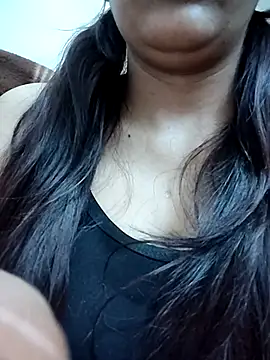 Snapshot of Kajal-hott chatting on April 9, 2026, 3:52 am Kajal-hott online show from April 9, 2026, 3:52 am