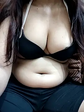 Snapshot of Kajal-hott chatting on April 10, 2026, 7:59 am Kajal-hott online show from April 10, 2026, 7:59 am