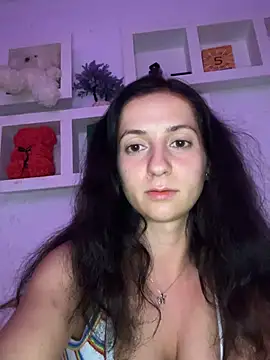 Snapshot of KarolDolly05 chatting on July 9, 2026, 9:58 pm KarolDolly05 online show from July 9, 2026, 9:58 pm