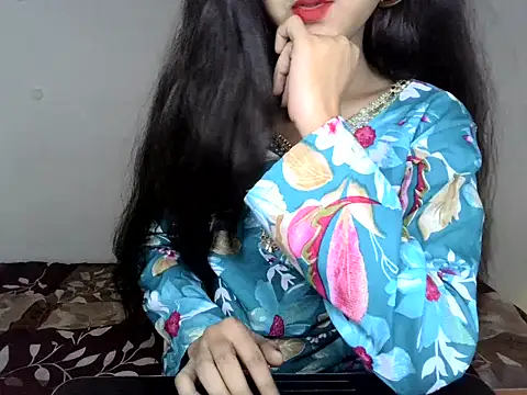 HOT SNEHA4 online show from June 3, 2026, 6:25 am