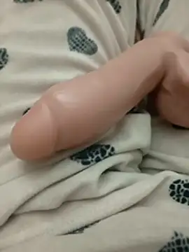 Carolinamascara online show from April 9, 2026, 4:14 am