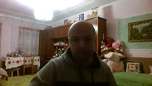 Luceriusbigass online show from January 18, 2026, 3:37 pm