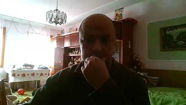 Luceriusbigass online show from February 7, 2026, 10:23 am