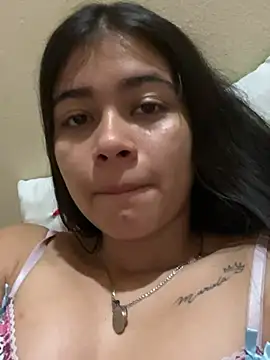 Snapshot of Kloe_zaf chatting on May 7, 2026, 7:12 am Kloe zaf online show from May 7, 2026, 7:12 am