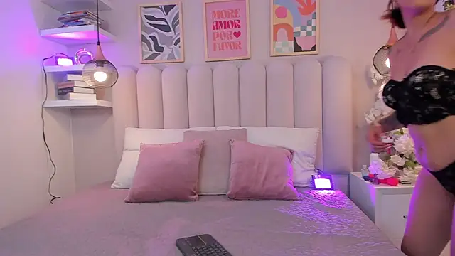 Snapshot of Victoria__lee chatting on April 15, 2026, 3:23 am Victoria lee online show from April 15, 2026, 3:23 am