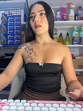 AMBERBUNNY  online show from July 26, 2026, 3:08 pm