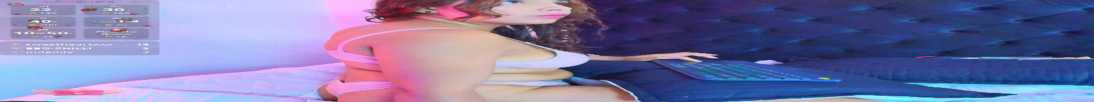 Snapshot of Alina_Marks chatting on April 8, 2026, 4:30 pm Alina Marks online show from April 8, 2026, 4:30 pm