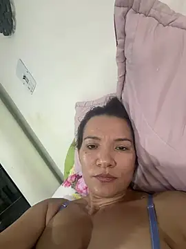 Snapshot of valery_fitt chatting on July 5, 2026, 1:07 pm valery fitt online show from July 5, 2026, 1:07 pm