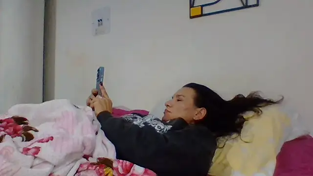Snapshot of valery_fitt chatting on June 7, 2026, 2:39 am valery fitt online show from June 7, 2026, 2:39 am