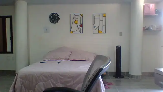 Snapshot of valery_fitt chatting on June 10, 2026, 3:24 pm valery fitt online show from June 10, 2026, 3:24 pm