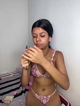 DarkSirenQueen online show from May 26, 2026, 12:36 pm