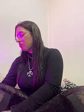 cherryxxox online show from April 29, 2026, 1:32 am