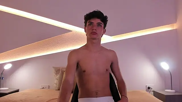 Snapshot of Logan_Steel chatting on April 14, 2026, 4:39 am Logan Steel online show from April 14, 2026, 4:39 am