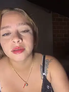 jade06  online show from April 17, 2026, 8:00 pm