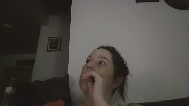 lily1982 online show from April 28, 2026, 2:27 am