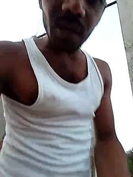 Snapshot of daddyishere102 chatting on April 11, 2026, 12:42 pm daddyishere102 online show from April 11, 2026, 12:42 pm