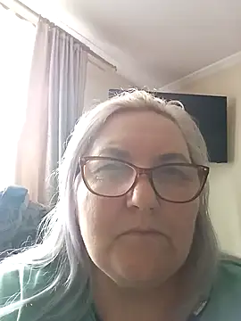 Snapshot of AureliaSky598 chatting on April 23, 2026, 5:03 am AureliaSky598 online show from April 23, 2026, 5:03 am