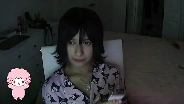 JustAStrangeGirl online show from April 8, 2026, 11:50 pm