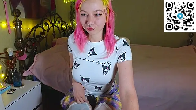 Snapshot of Sansarella chatting on November 20, 2025, 5:24 pm Sansarella online show from November 20, 2025, 5:24 pm