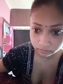 Hot Soniya 08 online show from June 8, 2026, 6:14 am