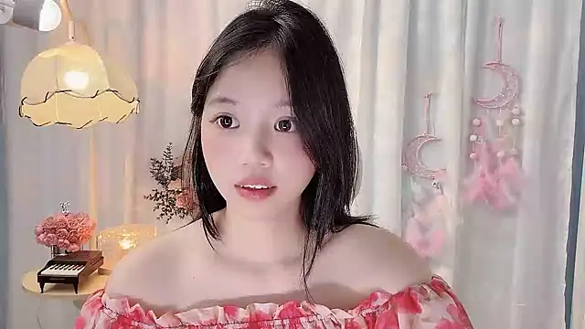 Xiaoqing00 online show from July 28, 2026, 12:48 pm
