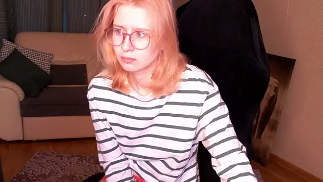 Lily Spark  online show from May 15, 2026, 1:03 am