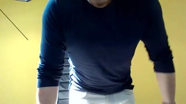 Snapshot of jjjust_curiousss chatting on April 9, 2026, 11:38 am jjjust curiousss online show from April 9, 2026, 11:38 am