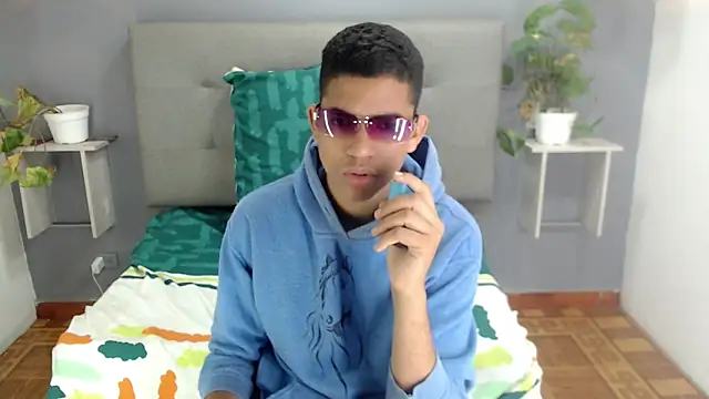 Snapshot of Lukaz_Caballero chatting on June 1, 2026, 9:53 am Lukaz Caballero online show from June 1, 2026, 9:53 am