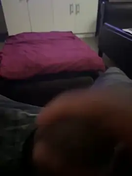 kyle281130 online show from April 15, 2026, 7:03 am