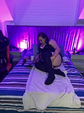 Jenifer cruz online show from July 23, 2026, 5:38 am