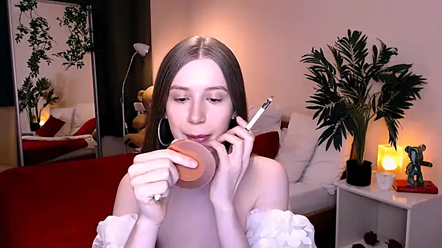 cheeky chick online show from June 11, 2026, 3:47 am