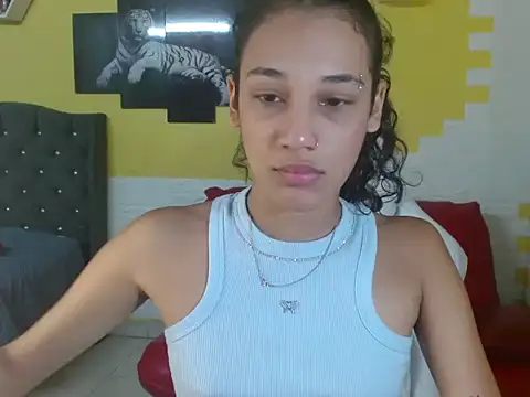 Snapshot of hellens_queenx chatting on April 8, 2026, 8:32 pm hellens queenx online show from April 8, 2026, 8:32 pm