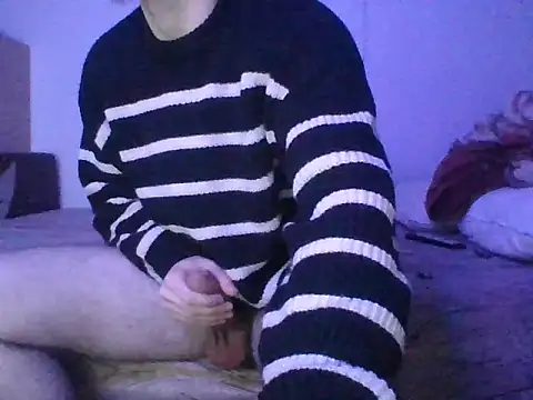 Snapshot of Bennycash chatting on April 12, 2026, 12:25 am Bennycash online show from April 12, 2026, 12:25 am