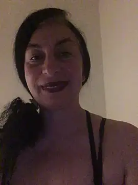 Lizzaa80 online show from May 8, 2026, 11:19 pm
