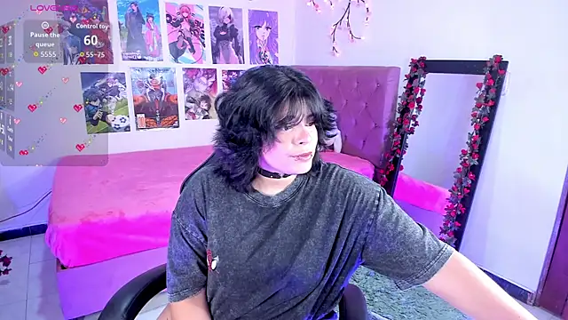 Jenna Greyy  online show from April 9, 2026, 5:52 pm