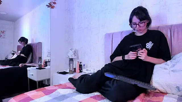 Alis Roze online show from June 11, 2026, 1:49 am