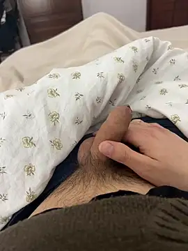 Snapshot of MikeMike189 chatting on April 8, 2026, 10:55 pm MikeMike189 online show from April 8, 2026, 10:55 pm