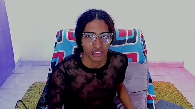 triiangel latinboy online show from July 20, 2026, 12:40 pm