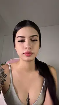 Giiasteele online show from July 17, 2026, 12:41 am