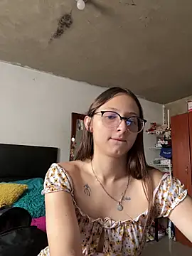 Aria roouse3 online show from April 13, 2026, 2:21 pm