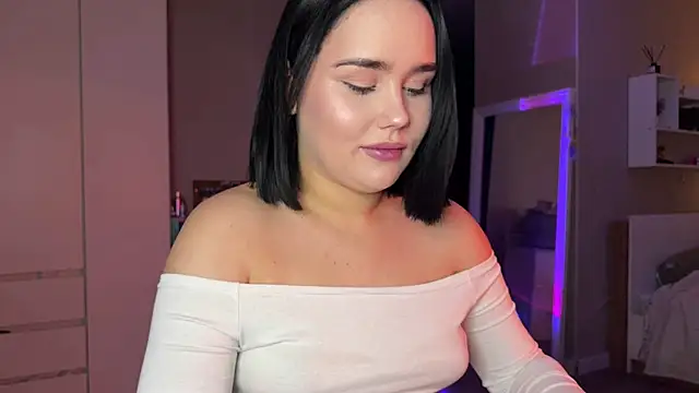 lola raze online show from May 27, 2026, 8:49 pm